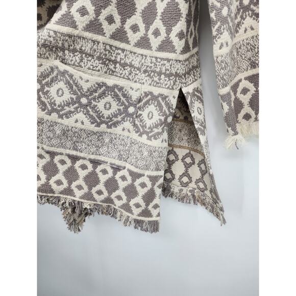 World Market Embroidered‎ Sweater Throw Afghan Style Small Cotton Fring Detail - Picture 8 of 10